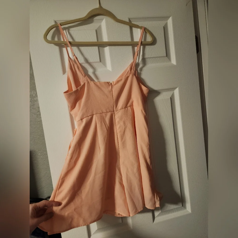 Peach Pink Lily Romper - Picture 6 of 7
